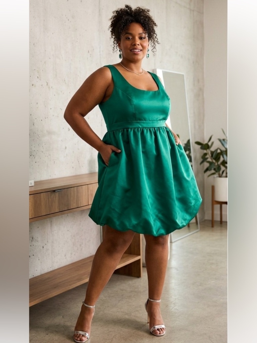 attention Emerald Green Satin cocktail Fit-and-Flare ballon minidress size 12